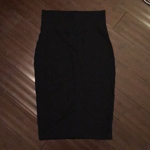 Bebe pencil skirt